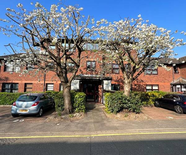 Parking on Holley Road, W3