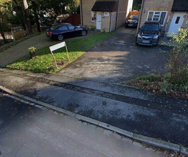 Surley Place, RG4