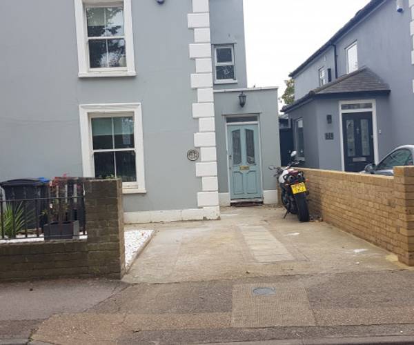 Parking on Fairfield Road, KT1