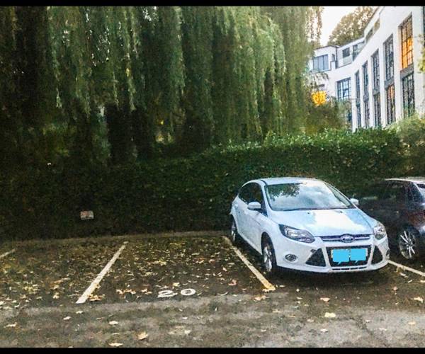 Parking on Station Approach, GU7