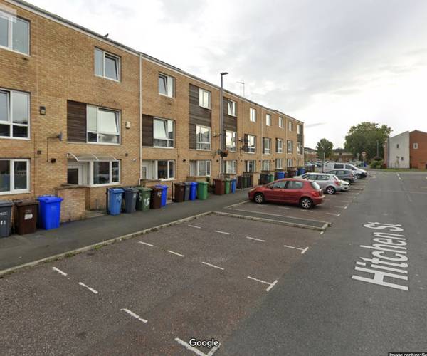 Parking on Hitchen Street, M13