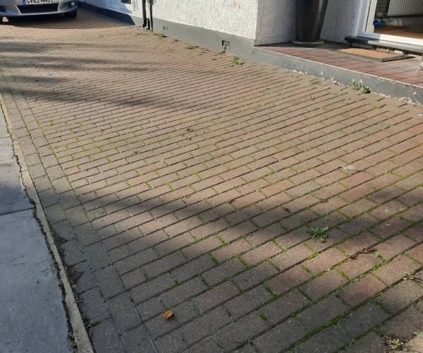 Parking on Brickwood Road, CR0