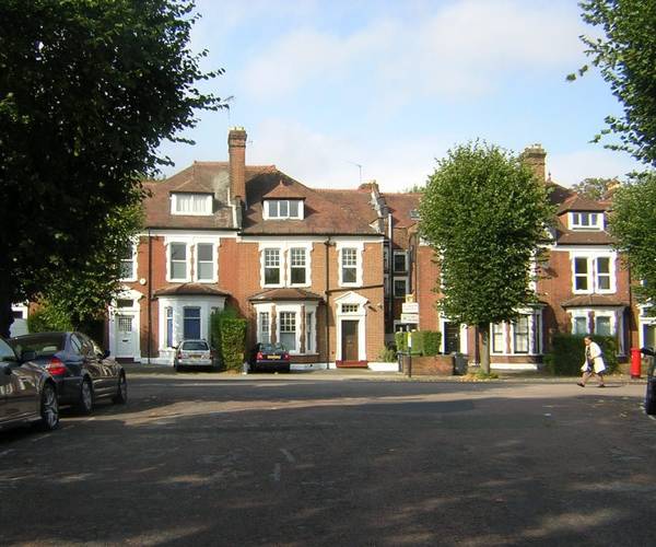 Parking on Blenheim Gardens, NW2