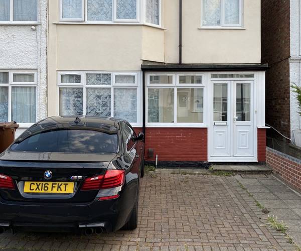 Parking on Eastcote Road, HA2