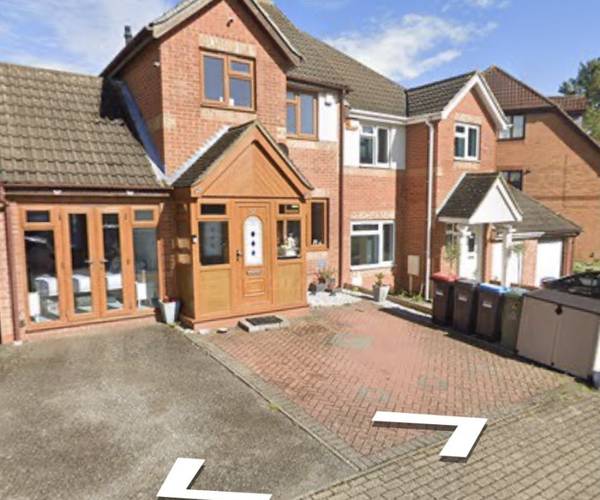 Parking on Hadley Place, MK13