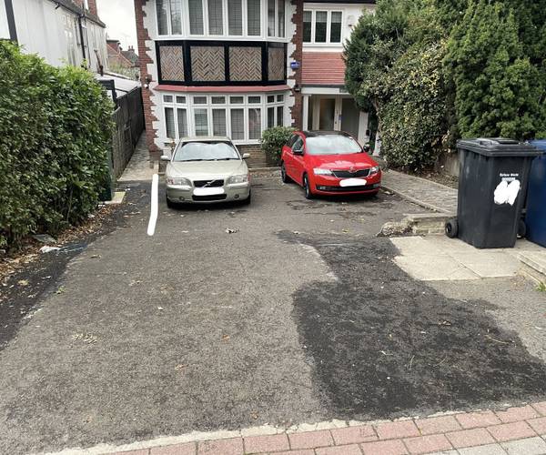 Parking on Finchley Road, NW11