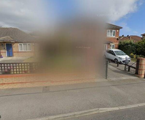 Parking on Harelaw Drive, SR6