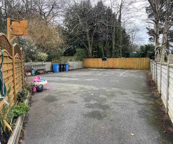 Parking on Parkstone Road, BH15