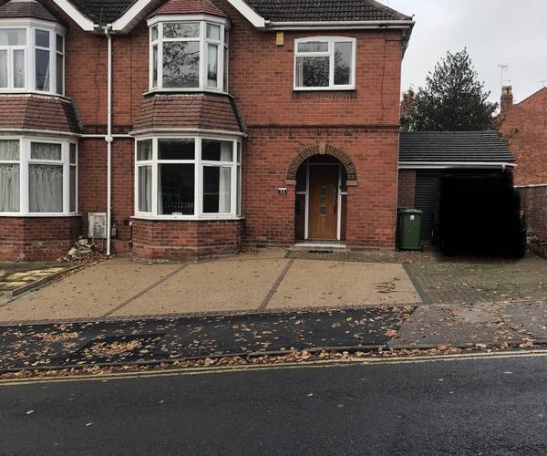 Parking on Hampton Street, LN1