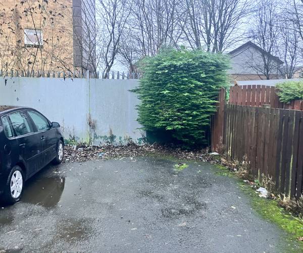 Parking on James Street, G40