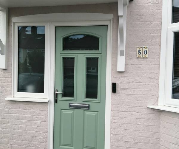 Kneller Gardens, TW7
