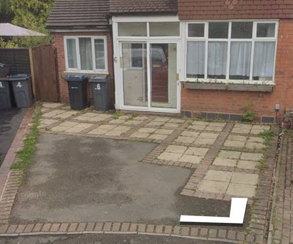 Parking on Glynside Avenue, B32