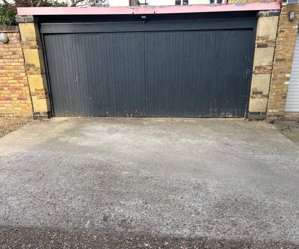 Parking on Hurst Road, KT8