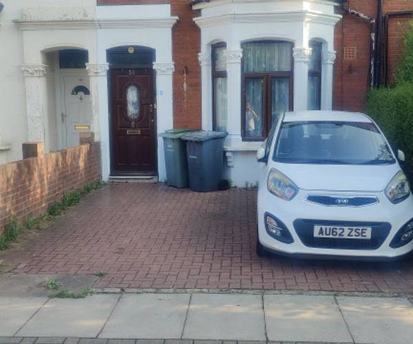 Parking on Malvern Road, N8