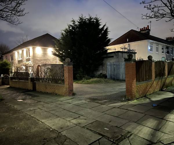 Parking on Curtis Road, L4