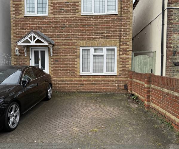 Parking on Junction Road, DA1