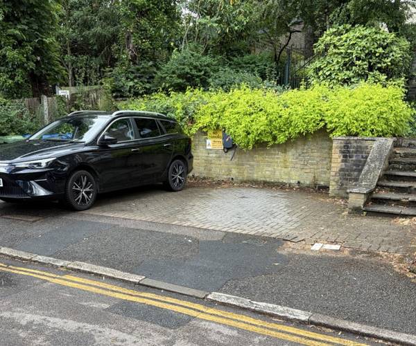 Parking on Cresswell Park, SE3