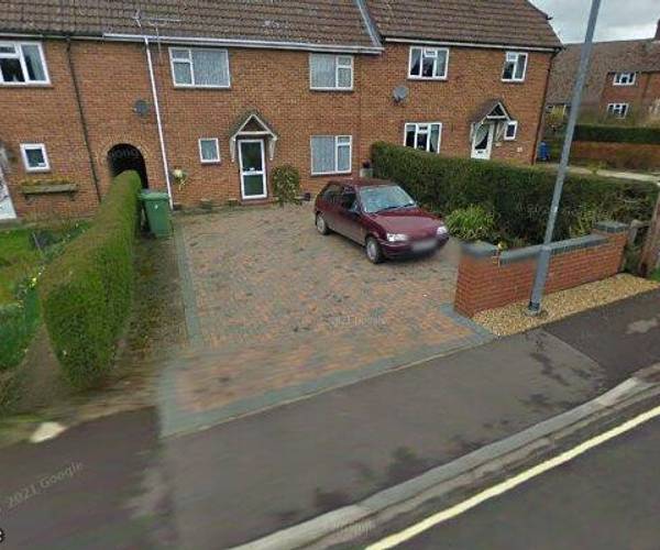 Parking on Bere Hill Close, RG28