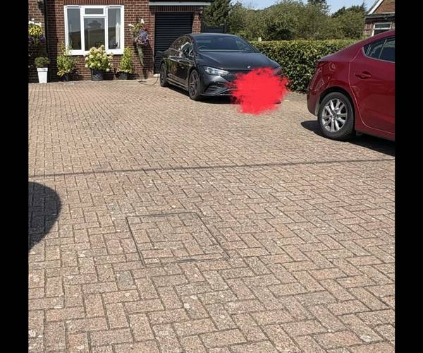 Parking on Barton Road, LU5