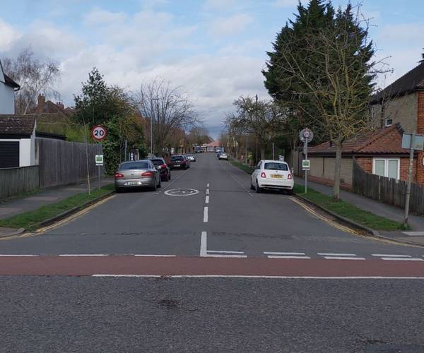 Parking on Gurney Way, CB4