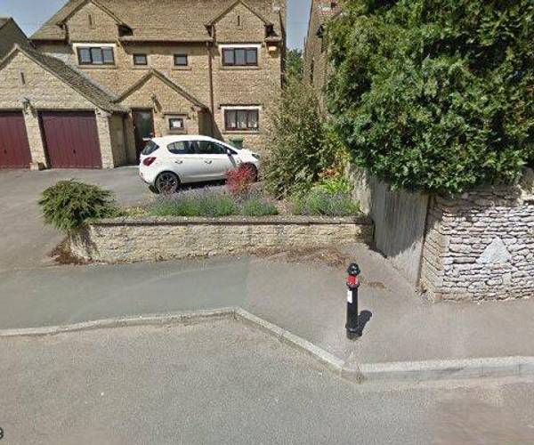 Parking on Sandpits Lane, GL9