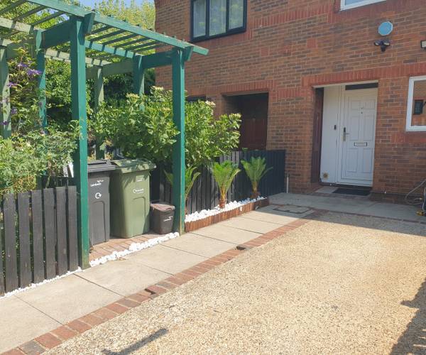 Solon New Road, SW4
