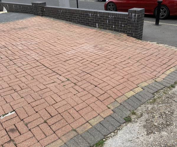 Parking on Crown Lane, N14