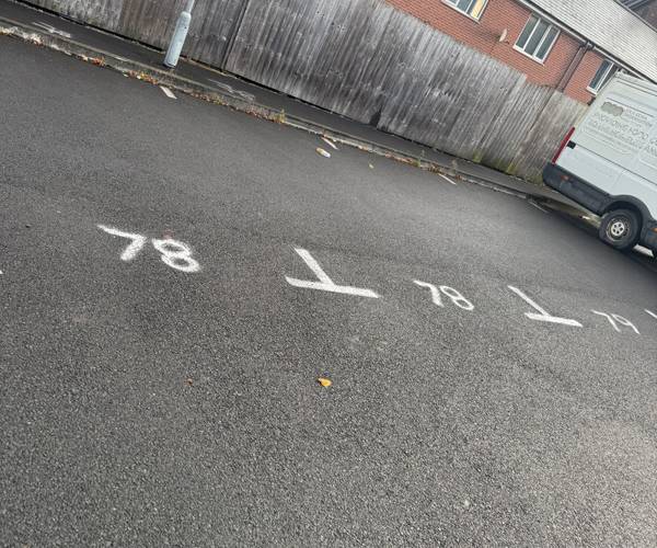 Parking on Stuart Street, M11