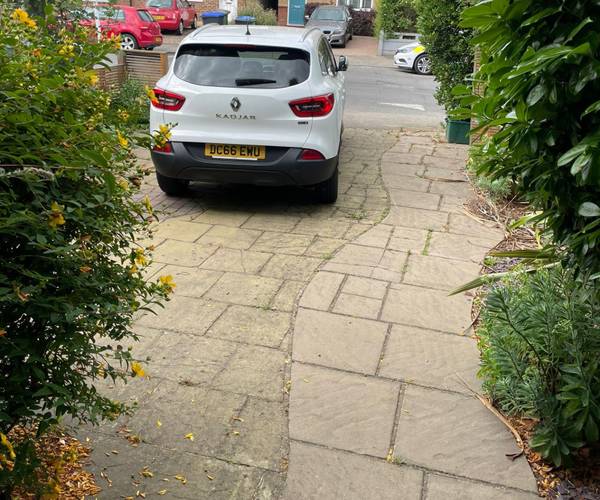 Parking on Summer Road, KT7