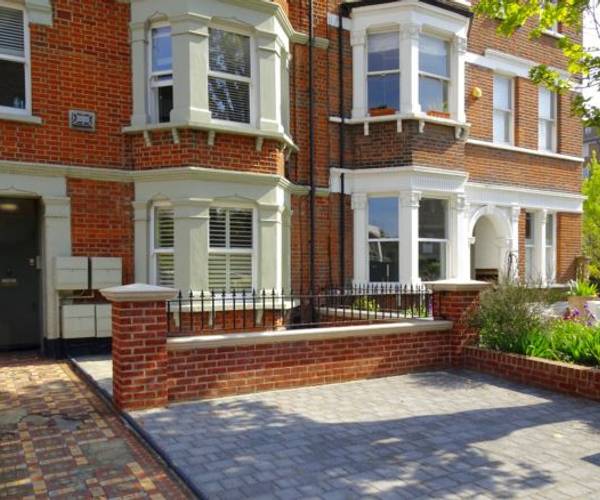 Parking on Kennington Park Place, SE11