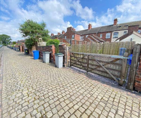 Parking on Welby Street, ST4