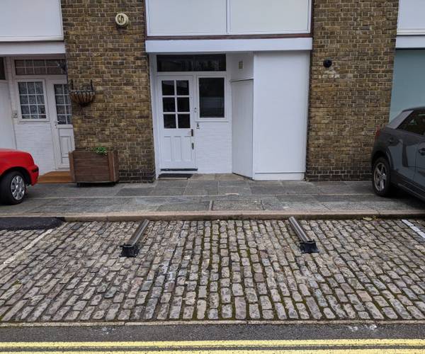 Parking on Paxton Terrace, SW1V