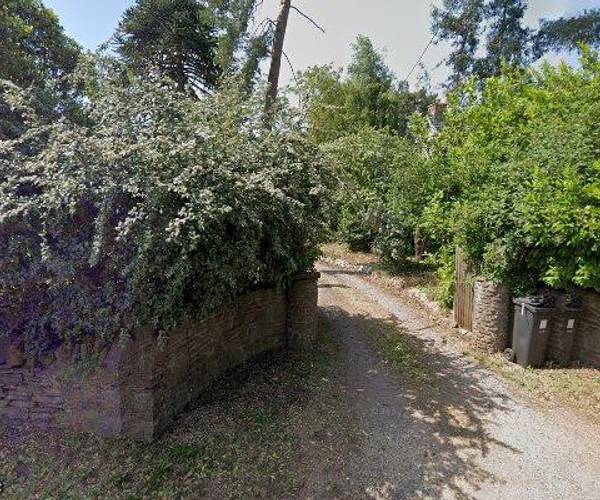 Parking on Bristol Road, BS16