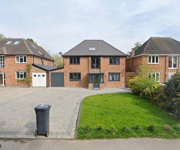 Parking on Seven Star Road, B91