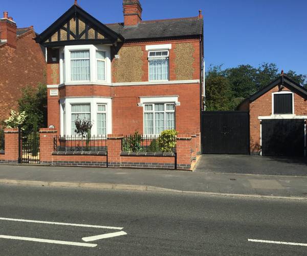 Parking on Wheelwright Lane, CV7