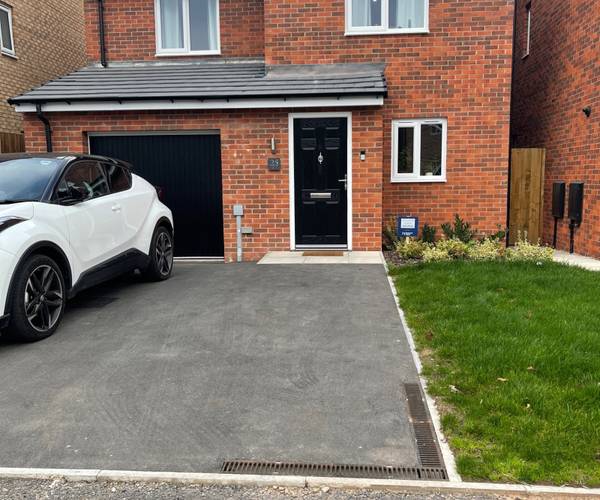 Parking on Allsopp Road, DE14
