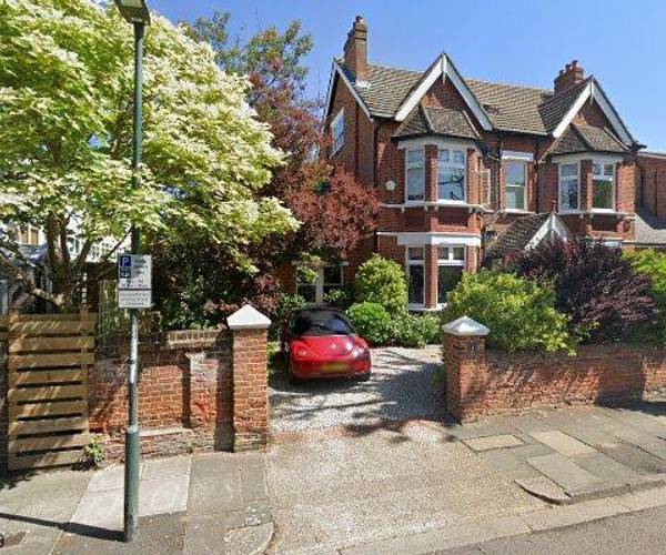 Parking on Eversfield Road, TW9