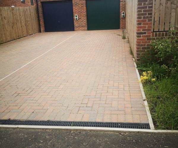 Dataller Drive, NE13