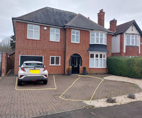 Parking on Westfield Drive, LE11