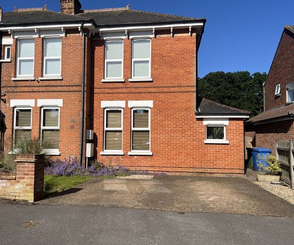 Parking on Southampton Street, GU14