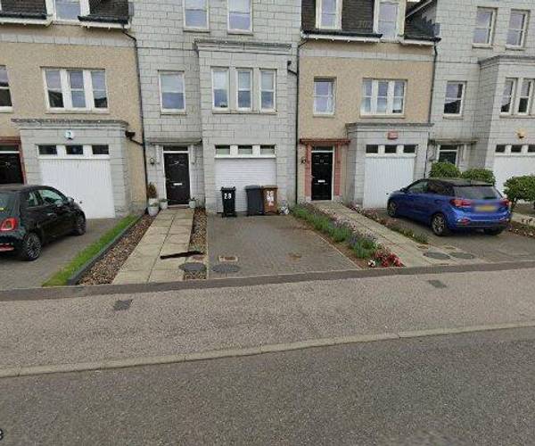 Parking on Polmuir Gardens, AB11