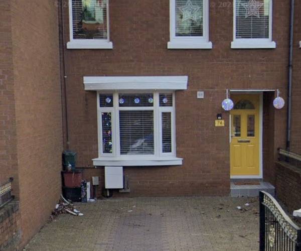 Parking on Friendly Street, BT7
