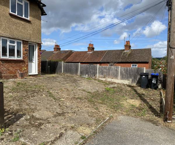 Parking on Marlborough Road, RH4