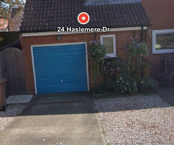 Parking on Haslemere Drive, IP4
