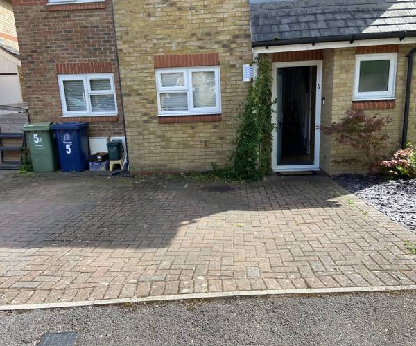 Acacia Avenue, OX4