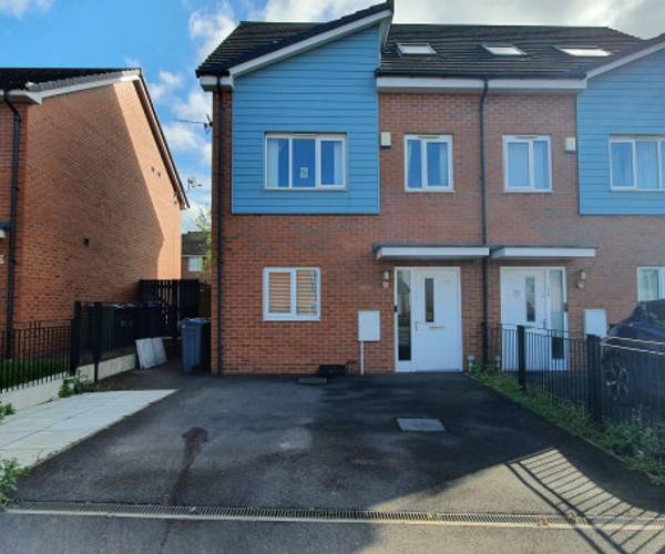 Varley Street, M40