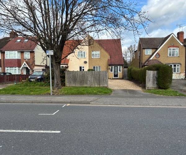 Hercies Road, UB10