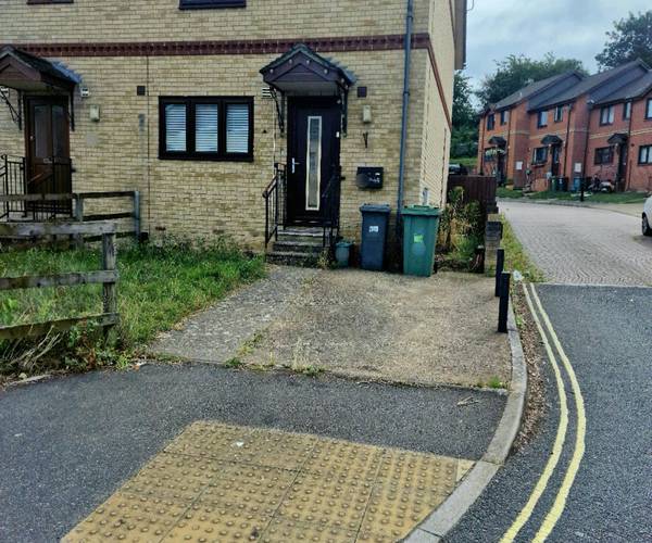 Parking on Victoria Road, PO31
