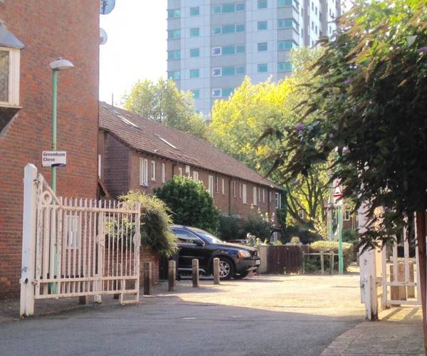 Parking on Greenham Close (waterloo), SE1