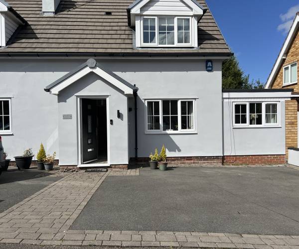 Priory Road, DY8